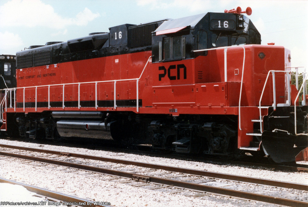 Point Comfort & Northern GP38 16